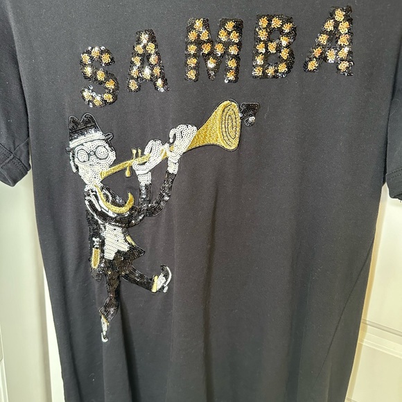 Sale of my authentic Dolce & Gabbana Samba Shirt with Pallets
Size 48 - Picture 2 of 5